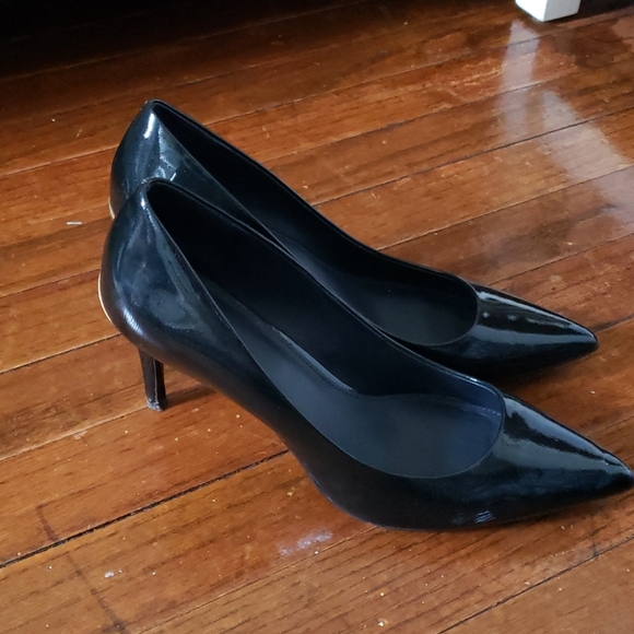 Calvin Klein Gayle Pumps - Picture 2 of 9